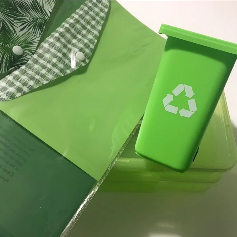 Green Storage Stationery Teacher